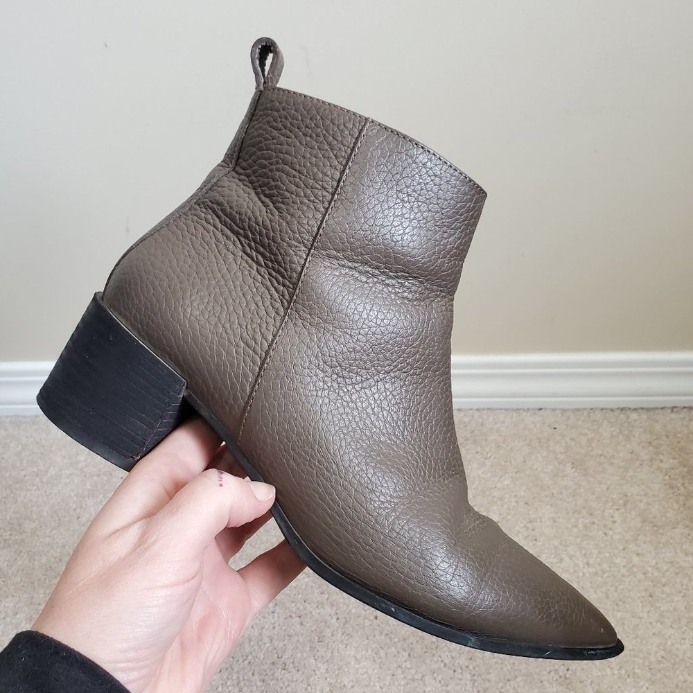 Everlane Taupe Leather Ankle Bootie